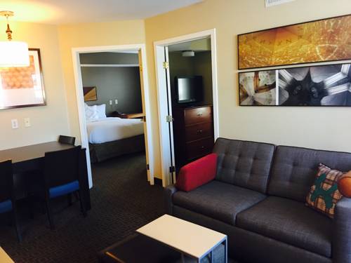 Imagen de la habitación del Hotel Towneplace Suites By Marriott Newark Silicon Valley. Foto 3