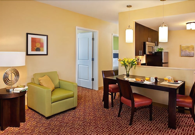 Imagen de la habitación del Hotel Towneplace Suites By Marriott Newnan. Foto 16