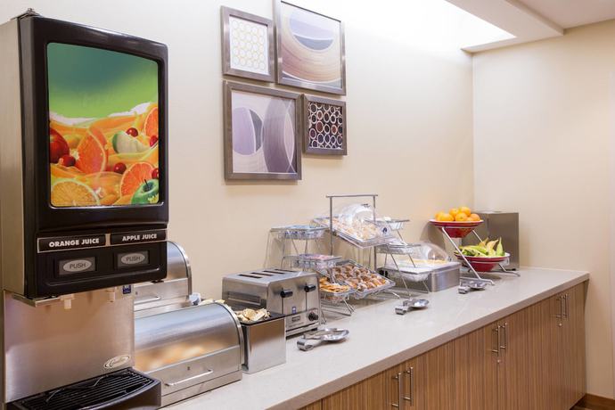 Imagen del bar/restaurante del Hotel Towneplace Suites By Marriott Olympia. Foto 6