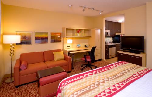 Imagen de la habitación del Hotel Towneplace Suites By Marriott Omaha West. Foto 5