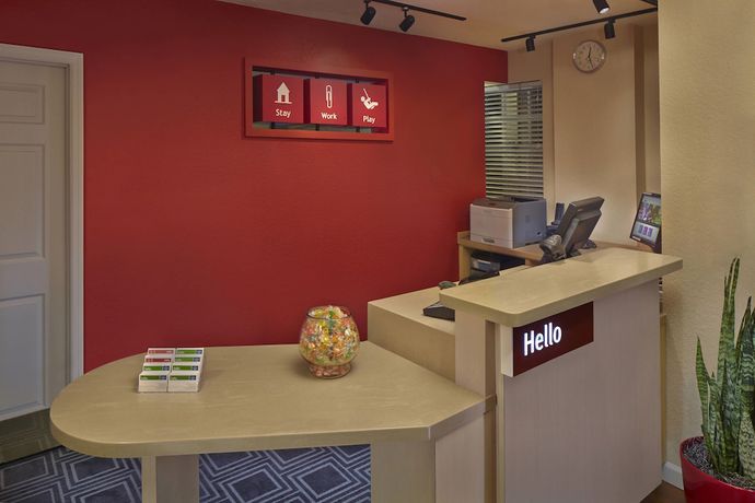 Imagen de los interiores del Hotel Towneplace Suites By Marriott Orlando East/ucf Area. Foto 17