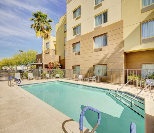 Imagen de la piscina del Hotel Towneplace Suites By Marriott Phoenix Goodyear. Foto 18