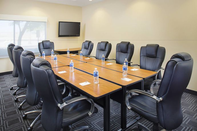 Imagen de los interiores del Hotel Towneplace Suites By Marriott Phoenix Goodyear. Foto 16