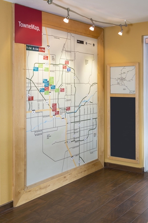 Imagen de los interiores del Hotel Towneplace Suites By Marriott Phoenix North. Foto 11