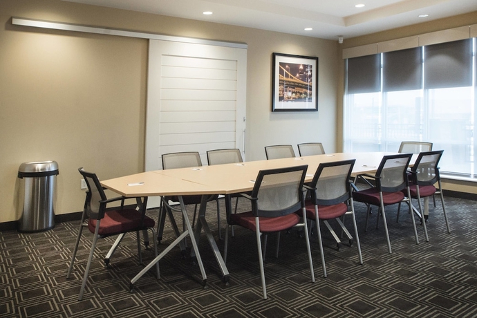Imagen de los interiores del Hotel Towneplace Suites By Marriott Pittsburgh Cranberry Township. Foto 17