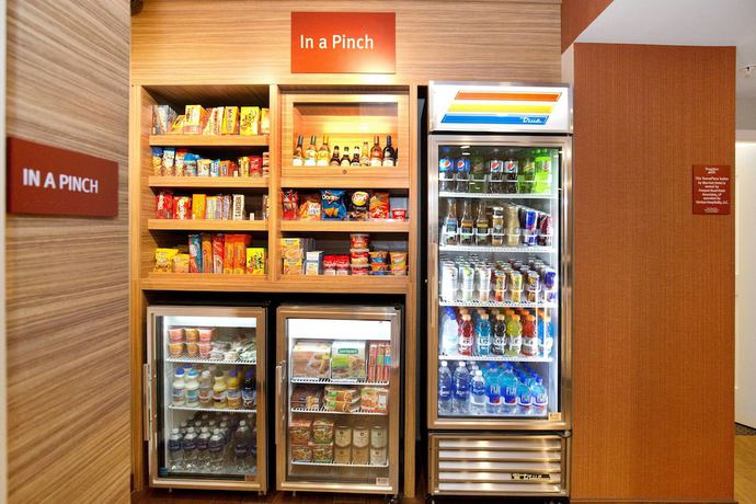 Imagen del bar/restaurante del Hotel Towneplace Suites By Marriott Pittsburgh Harmarville. Foto 6