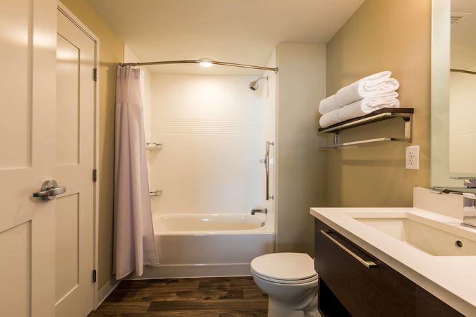 Imagen de la habitación del Hotel Towneplace Suites By Marriott Portland Beaverton. Foto 2