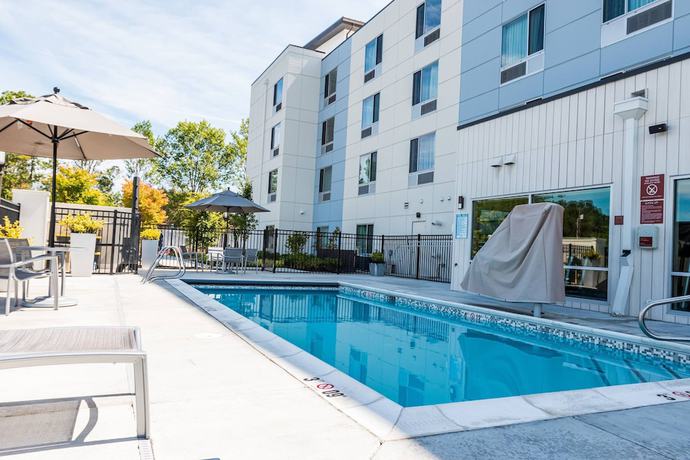 Imagen de la piscina del Hotel Towneplace Suites By Marriott Portland Beaverton. Foto 13