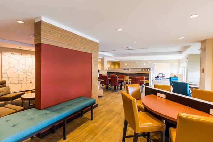 Imagen de los interiores del Hotel Towneplace Suites By Marriott Portland Beaverton. Foto 12