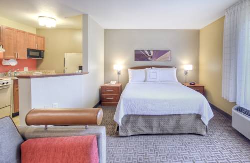Imagen de la habitación del Hotel Towneplace Suites By Marriott Raleigh Cary-weston Parkway. Foto 9