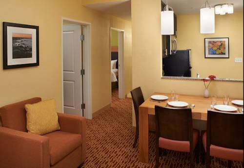 Imagen de la habitación del Hotel Towneplace Suites By Marriott Saginaw. Foto 3