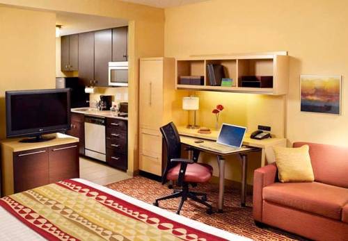 Imagen de la habitación del Hotel Towneplace Suites By Marriott Saginaw. Foto 6