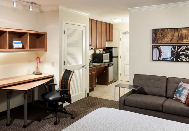 Imagen de la habitación del Hotel Towneplace Suites By Marriott San Antonio Airport. Foto 2
