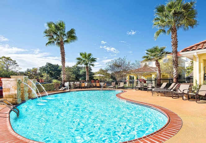 Imagen de los interiores del Hotel Towneplace Suites By Marriott San Antonio Northwest. Foto 12