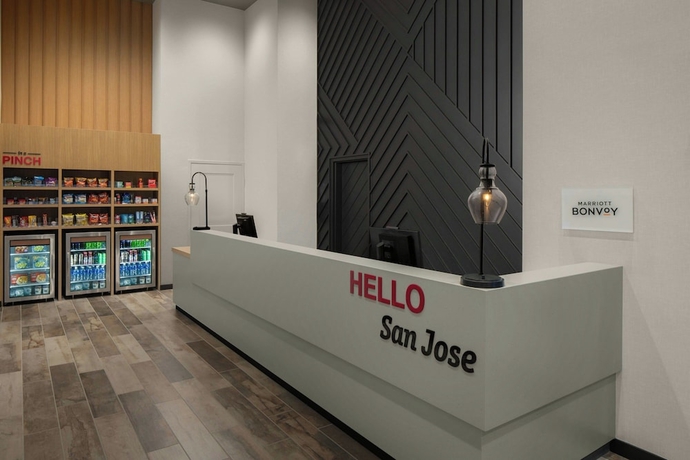 Imagen de los interiores del Hotel Towneplace Suites By Marriott San Jose Downtown. Foto 16