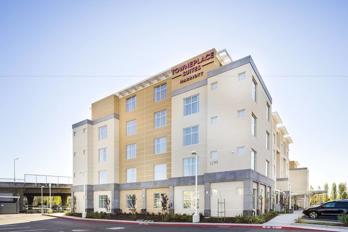 Imagen general del Hotel Towneplace Suites By Marriott San Mateo Foster Cit. Foto 1