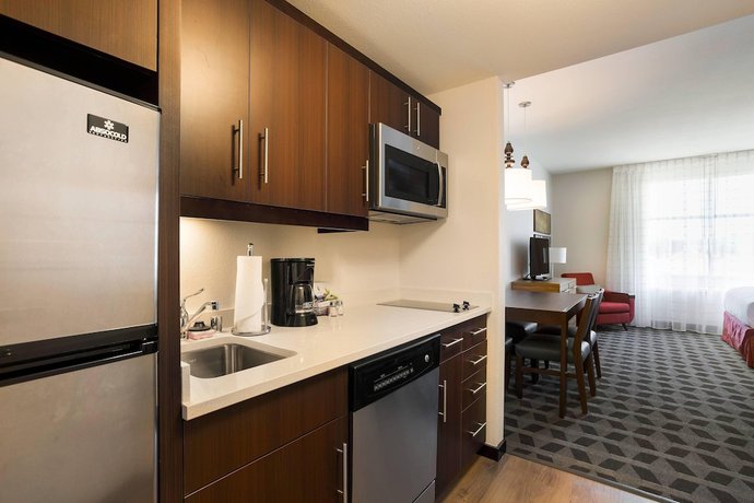 Imagen de la habitación del Hotel Towneplace Suites By Marriott San Mateo Foster Cit. Foto 11