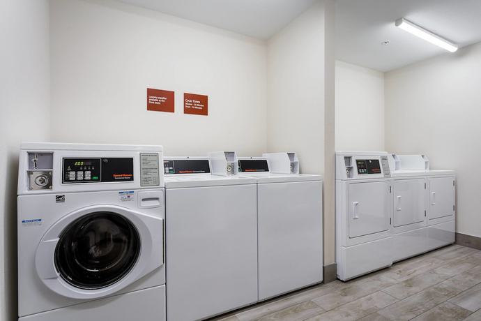 Imagen de los interiores del Hotel Towneplace Suites By Marriott San Mateo Foster Cit. Foto 20