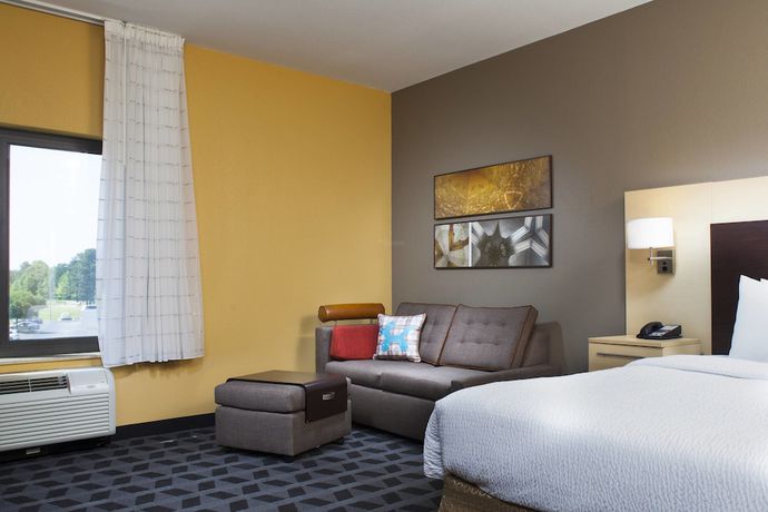 Imagen de la habitación del Hotel Towneplace Suites By Marriott Savannah Airport. Foto 8