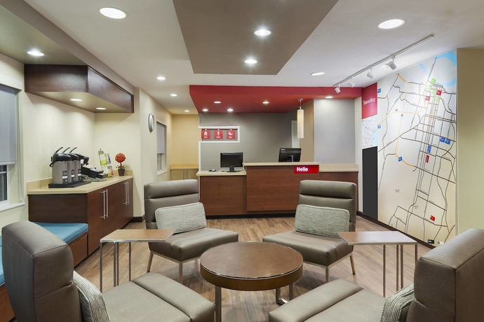 Imagen de los interiores del Hotel Towneplace Suites By Marriott Savannah Midtown. Foto 16