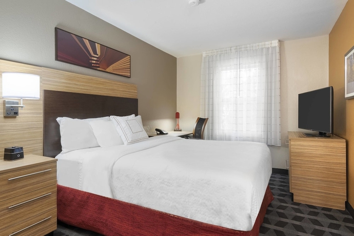 Imagen de la habitación del Hotel Towneplace Suites By Marriott Savannah Midtown. Foto 11