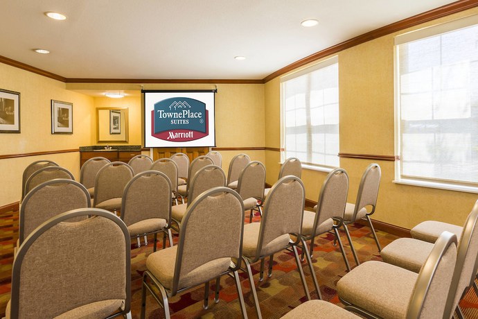 Imagen de los interiores del Hotel Towneplace Suites By Marriott Springfield. Foto 18