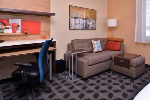 Imagen de la habitación del Hotel Towneplace Suites By Marriott St. Louis Chesterfield. Foto 15