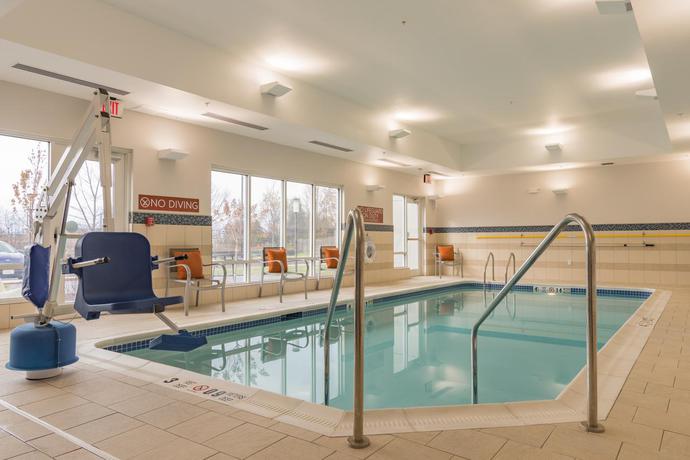 Imagen de la piscina del Hotel Towneplace Suites By Marriott Syracuse Clay. Foto 11