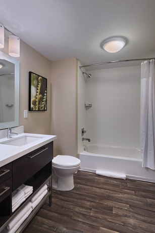 Imagen de la habitación del Hotel Towneplace Suites By Marriott Tacoma Lakewood. Foto 10