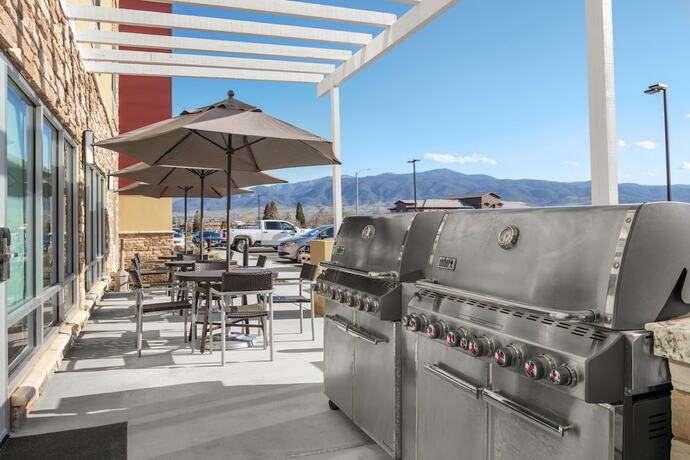 Imagen del bar/restaurante del Hotel Towneplace Suites By Marriott Tehachapi. Foto 12