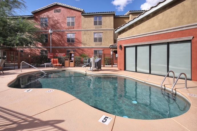 Imagen de la piscina del Hotel Towneplace Suites By Marriott Tucson. Foto 19