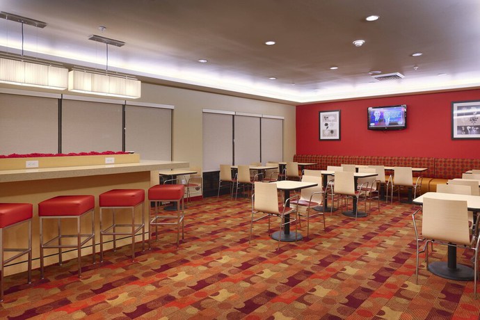 Imagen del bar/restaurante del Hotel Towneplace Suites By Marriott Vernal. Foto 2