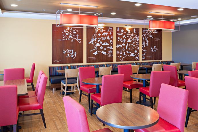 Imagen del bar/restaurante del Hotel Towneplace Suites By Marriott Wareham Buzzards Bay. Foto 6
