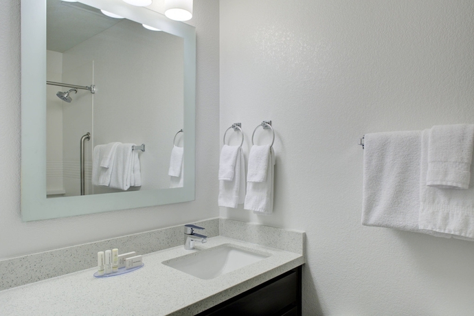 Imagen de la habitación del Hotel Towneplace Suites By Marriott Wichita East. Foto 15