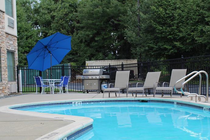 Imagen de la piscina del Hotel Towneplace Suites By Marriott Wilmington Newark/christiana. Foto 20