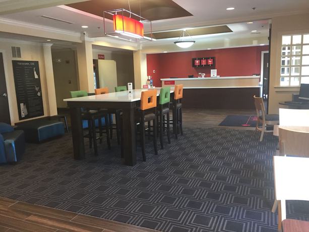 Imagen del bar/restaurante del Hotel Towneplace Suites By Marriott Wilmington Newark/christiana. Foto 4
