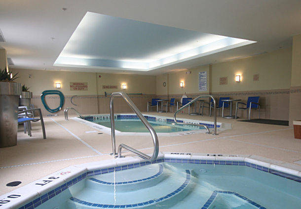 Imagen de la piscina del Hotel Towneplace Suites By Marriott Wilmington/wrightsville Beach. Foto 10