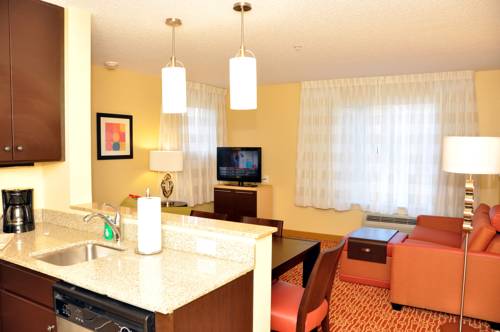 Imagen de la habitación del Hotel Towneplace Suites By Marriott Winchester. Foto 11