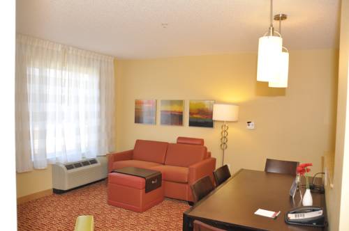 Imagen de la habitación del Hotel Towneplace Suites By Marriott Winchester. Foto 16