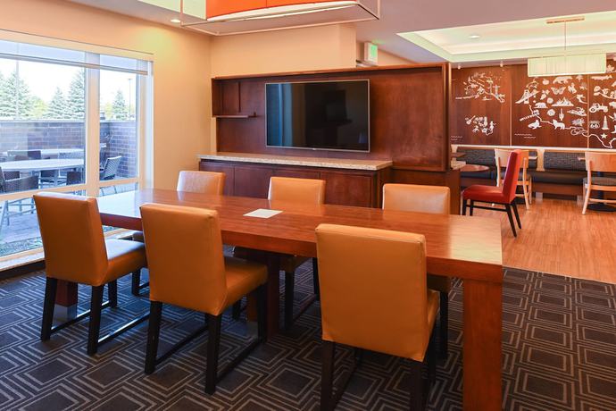Imagen de los interiores del Hotel Towneplace Suites Detroit Auburn Hills. Foto 19