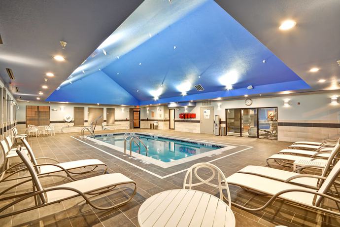 Imagen de la piscina del Hotel Towneplace Suites Dover Rockaway. Foto 20