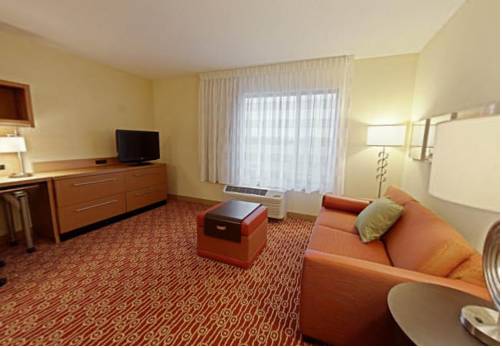 Imagen de la habitación del Hotel Towneplace Suites Fort Wayne North. Foto 7