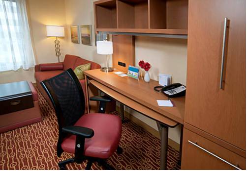 Imagen de la habitación del Hotel Towneplace Suites Fort Wayne North. Foto 16