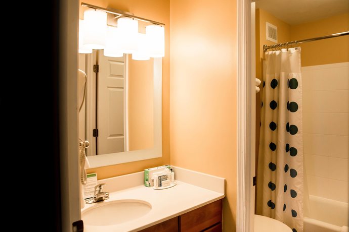 Imagen de la habitación del Hotel Towneplace Suites Fredericksburg. Foto 2