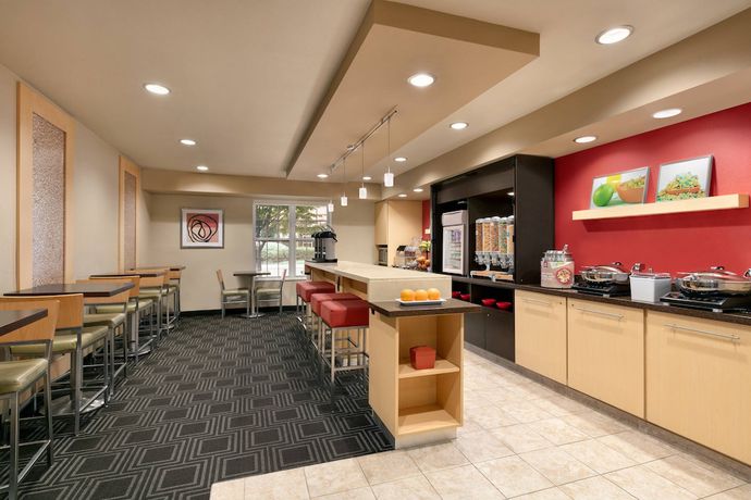 Imagen del bar/restaurante del Hotel Towneplace Suites Gaithersburg By Marriott. Foto 3