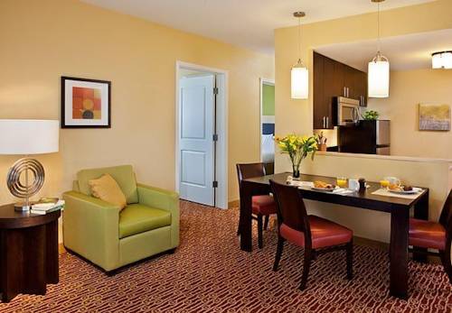 Imagen de la habitación del Hotel Towneplace Suites Garden City. Foto 5