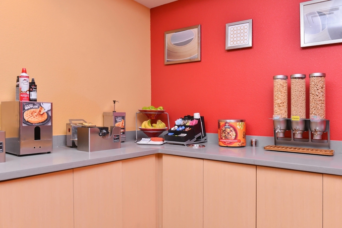 Imagen del bar/restaurante del Hotel Towneplace Suites Huntsville West/redstone Gateway. Foto 4