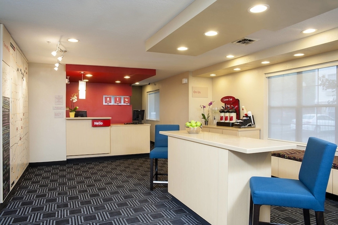 Imagen de los interiores del Hotel Towneplace Suites Indianapolis Keystone. Foto 13