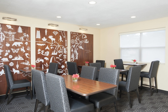 Imagen del bar/restaurante del Hotel Towneplace Suites Indianapolis Keystone. Foto 4