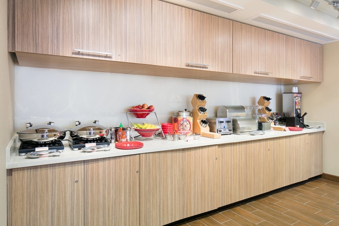 Imagen del bar/restaurante del Hotel Towneplace Suites Kansas City Airport. Foto 3